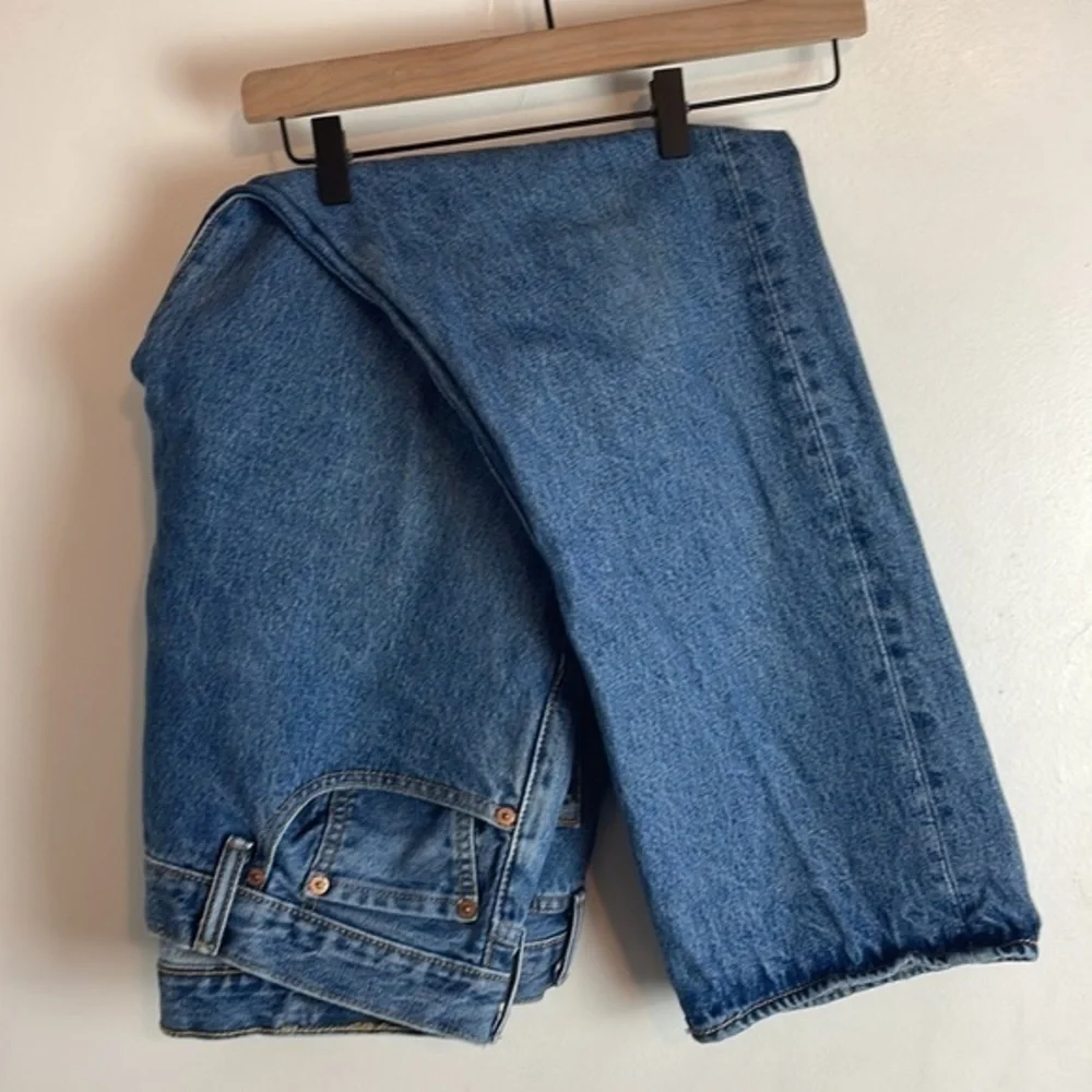 Levi’s 501 Classic Straight Leg Button Fly Jean 38W 30L